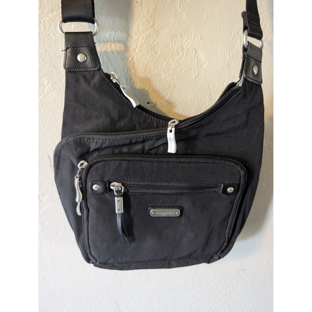 Black Baggallini Crossbody Travel Bag - Picture 1 of 9